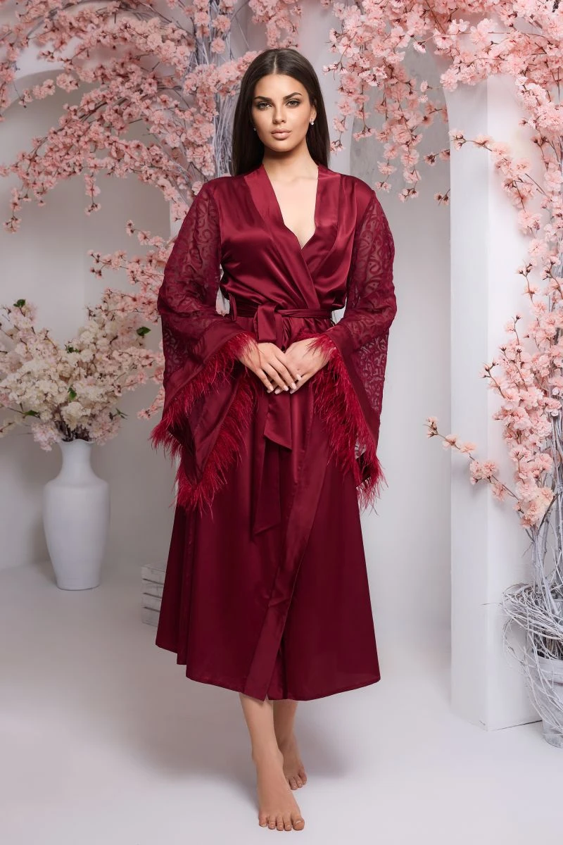 Жіночий шовковий халат зі страусовим пір'ям бордовий модель 999 L/XL — фото 1, колір Бордовий